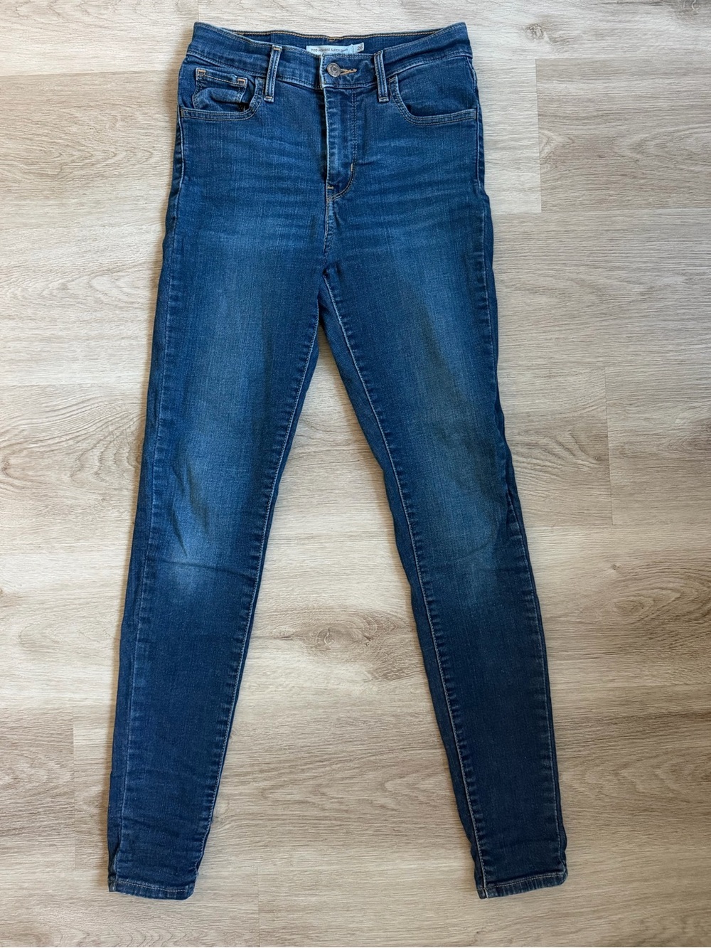 High-Rise Women’s Skinny Jeans